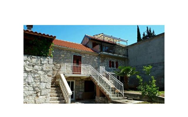 Kamienny dom Porat - nocleg Pakostane Chorwacja