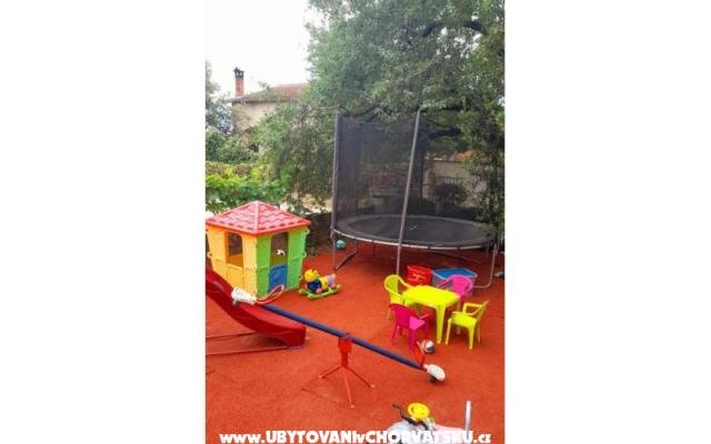 Apartamenty Pipi - nocleg Pakostane Chorwacja