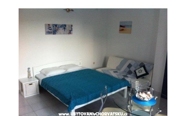 Apartamenty Meic - nocleg Pirovac Chorwacja