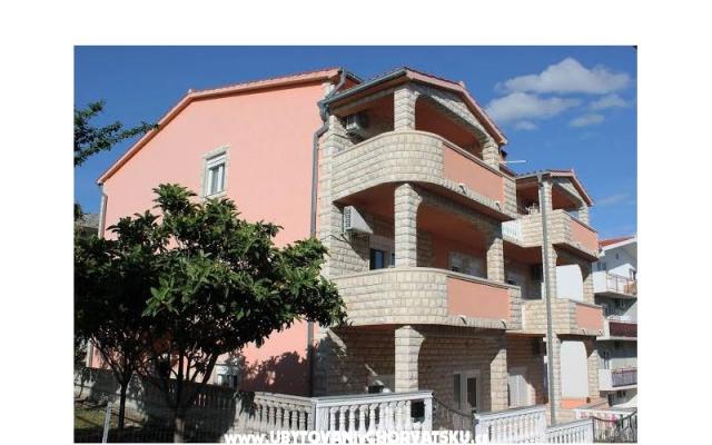 Apartamenty MIA - nocleg Podstrana Chorwacja