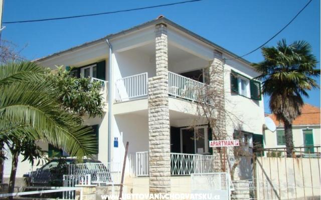 Apartamenty Mateo - nocleg Primosten Chorwacja