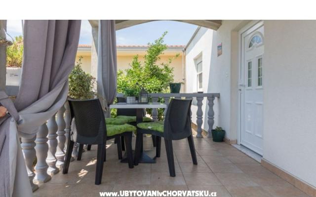 Apartament Luka - nocleg Privlaka Chorwacja