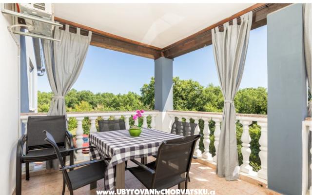 Apartament E&amp;E - nocleg Pula Chorwacja