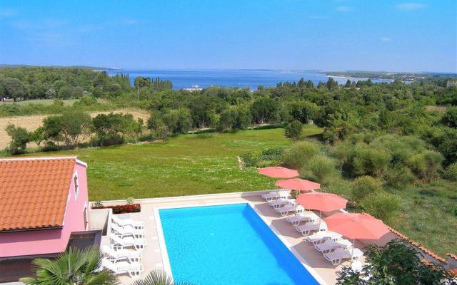 Apartamenty z basenem Jadranka - nocleg Pula Chorwacja