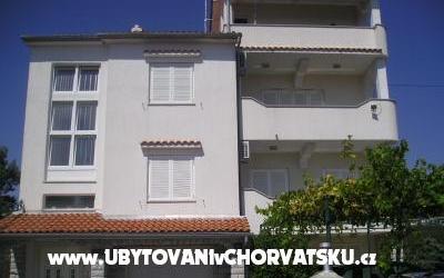 Apartamenty Mlacović - nocleg eiland Rab Chorwacja