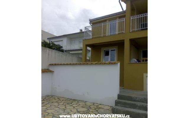 Apartamenty Cvita - nocleg Rogoznica Chorwacja