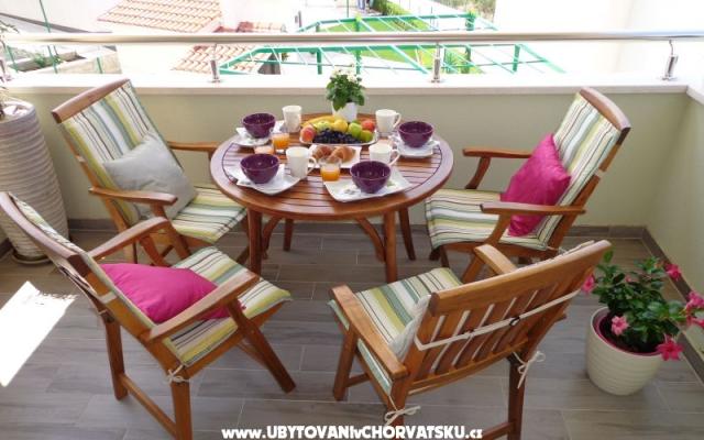 Apartament Dalia - nocleg Rogoznica Chorwacja