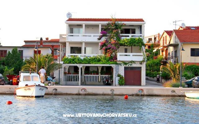 Apartamenty Bilonic - nocleg Rogoznica Chorwacja