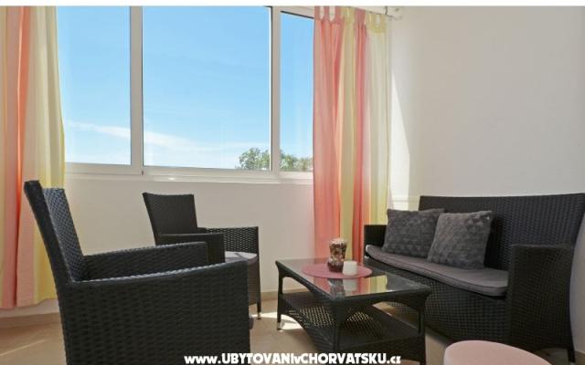 Apartamenty Caleta - nocleg Rogoznica Chorwacja