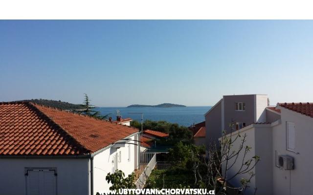 Apartamenty Ursula - nocleg Rogoznica Chorwacja