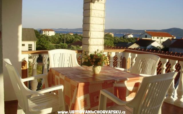 Apartamenty Brković - nocleg Sukosan Chorwacja