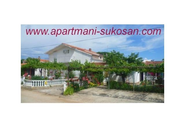 Apartamenty Grginović - nocleg Sukosan Chorwacja