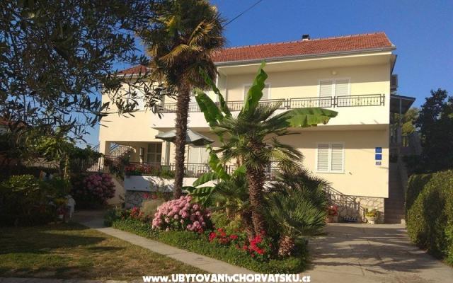 Apartamenty Nadinić - nocleg Sukosan Chorwacja