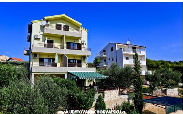 Apartamenty Aniva - nocleg Trogir Chorwacja