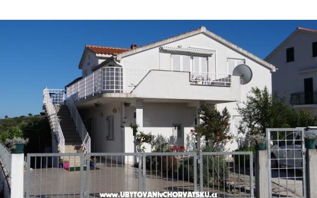 Apartamenty Jelena - nocleg Trogir Chorwacja