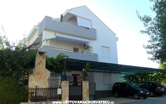 Apartamenty Sikirica - nocleg Trogir Chorwacja