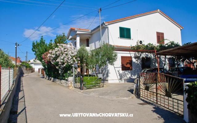 Apartamenty Ruža - nocleg Trogir Chorwacja