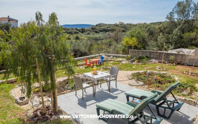 Dom Tea in a beautiful nature - nocleg Trogir Chorwacja