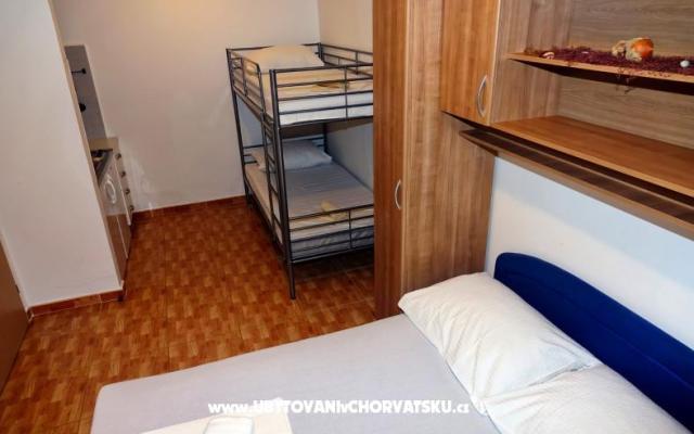 Apartamenty Jadranka Vladić - nocleg Tucepi Chorwacja