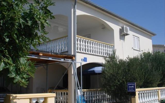Villa Miličević Ap (6+2) - nocleg eiland Vir Chorwacja