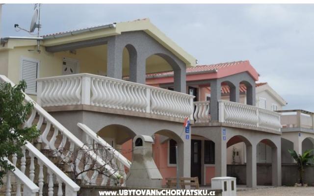 Pahert beach apartment - nocleg eiland Vir Chorwacja