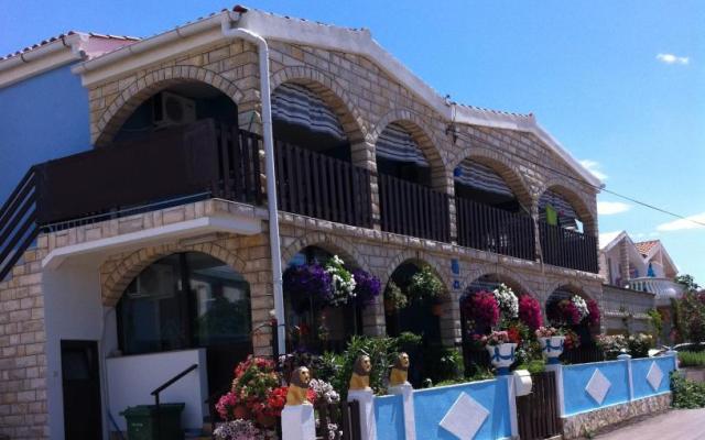 Petra apartmani - nocleg eiland Vir Chorwacja