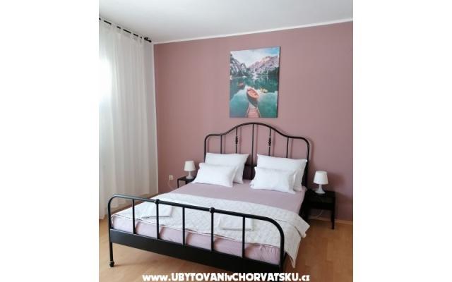 Apartamenty NIKA - nocleg Vodice Chorwacja