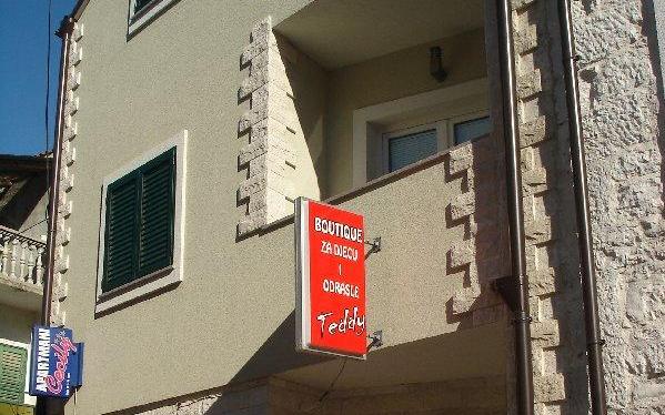 Apartamenty Cecily - nocleg Vodice Chorwacja