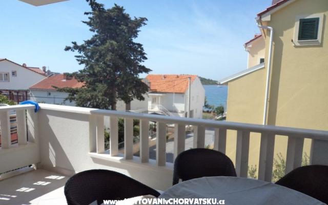 Apartamenty Draga - nocleg Vodice Chorwacja