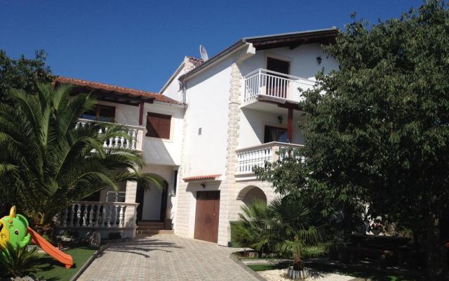 Apartamenty Kraljević - nocleg Vodice Chorwacja