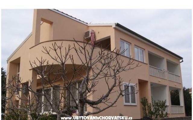 Apartamenty Šprljan - nocleg Vodice Chorwacja