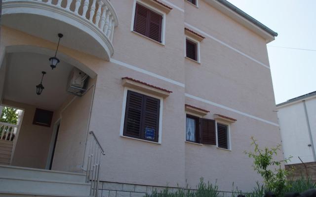 Apartamenty Cah - nocleg Vodice Chorwacja