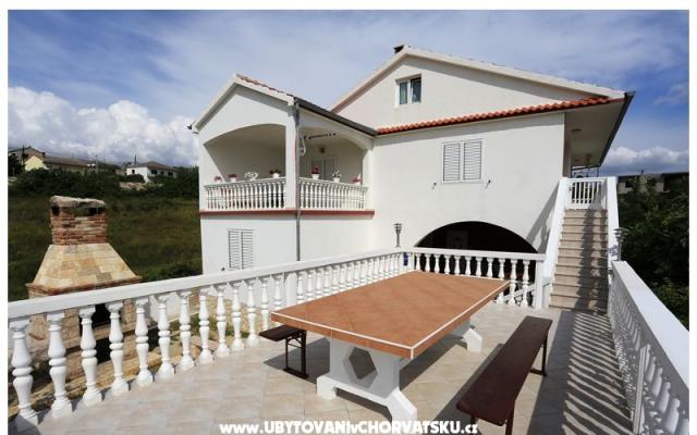 Holiday Rtina - nocleg Zadar Chorwacja