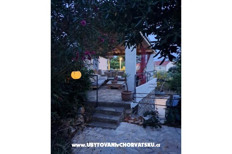 PRIVATE JACUZZI Sea View Dom  – foto 11