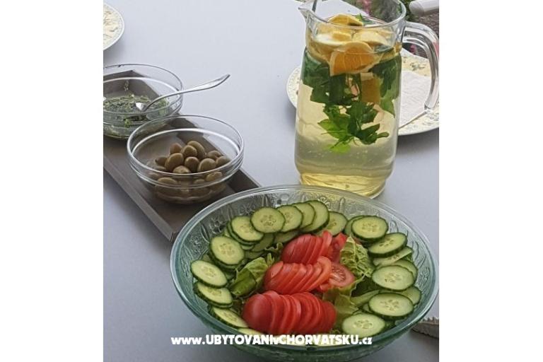 Apartamenty BY THE BEACH-Meri – foto 16