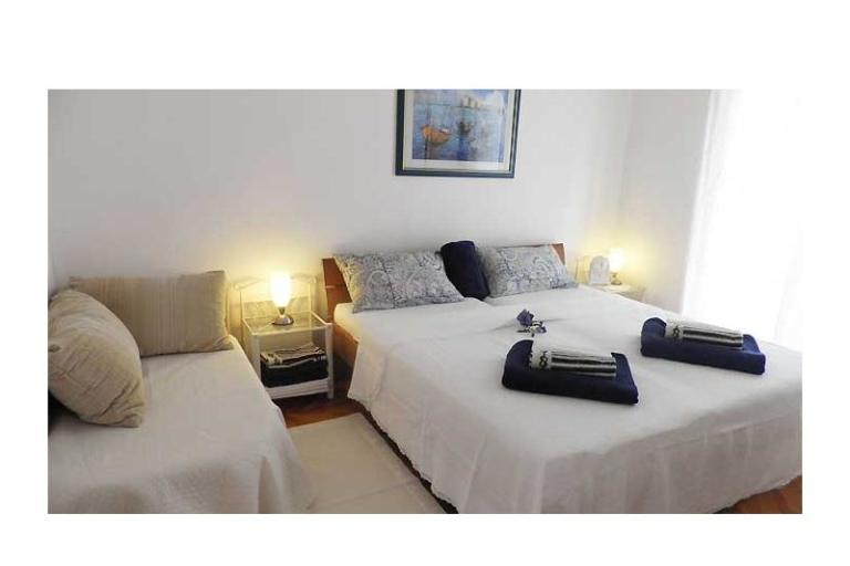 Apartamenty BY THE BEACH-Meri – foto 7