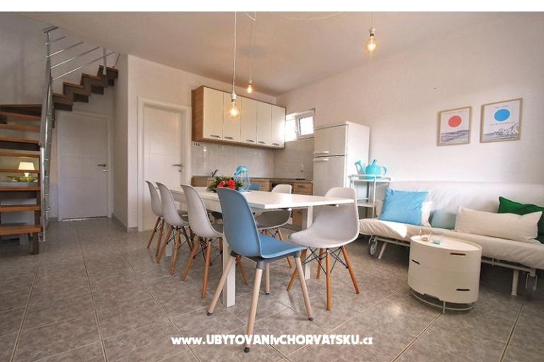 Apartamenty Anita with Pool – foto 13