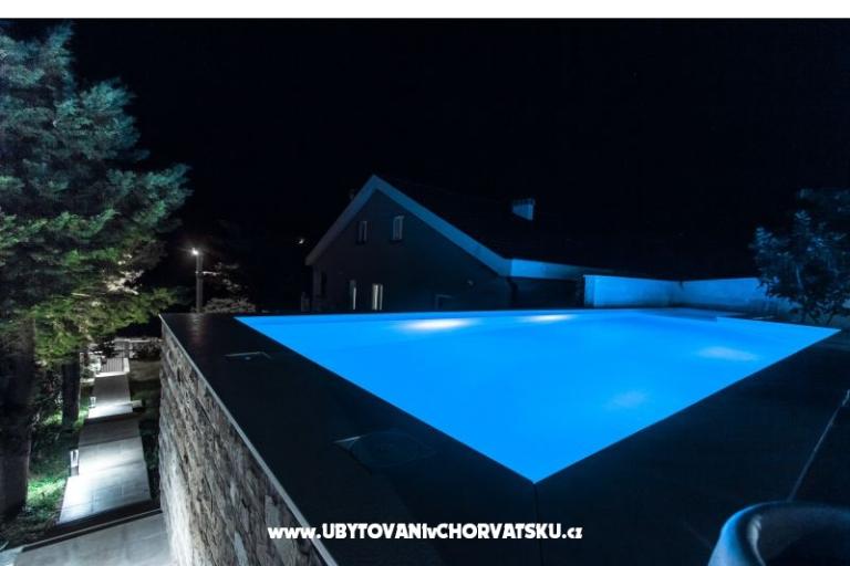 Apartamenty Anita with Pool – foto 14