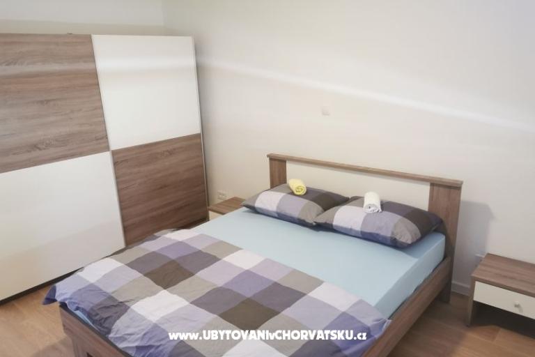 Beachfront Dom Robert z basenem – foto 9