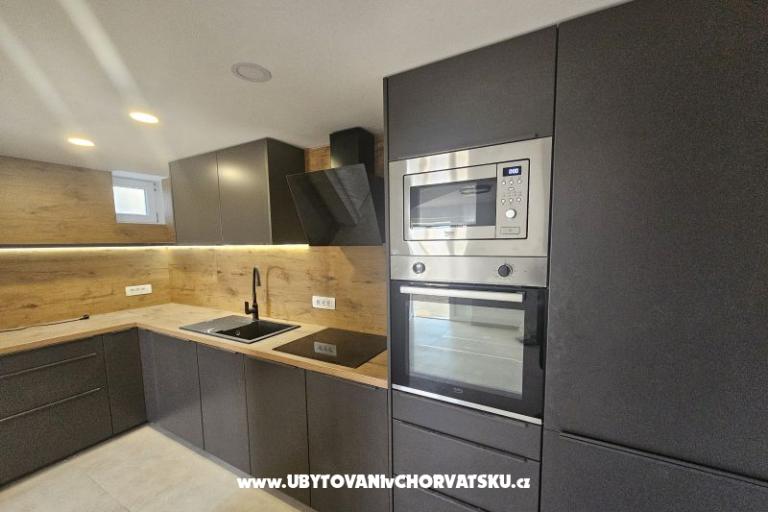 Beachfront Holiday Dom Ivana with – foto 5