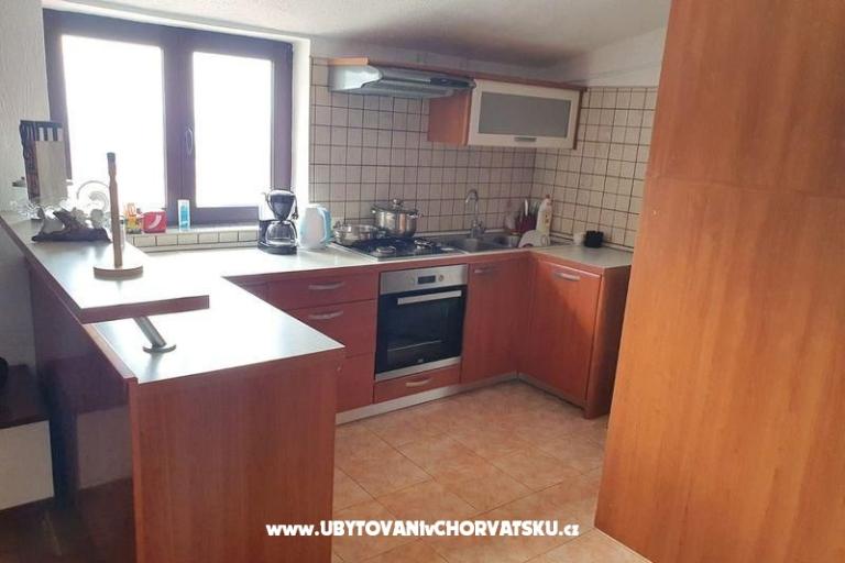 Villa Robert 2 z basenem Cesarica – foto 3