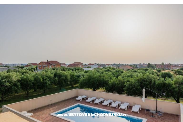 POOL HOUSE STIPE – foto 12