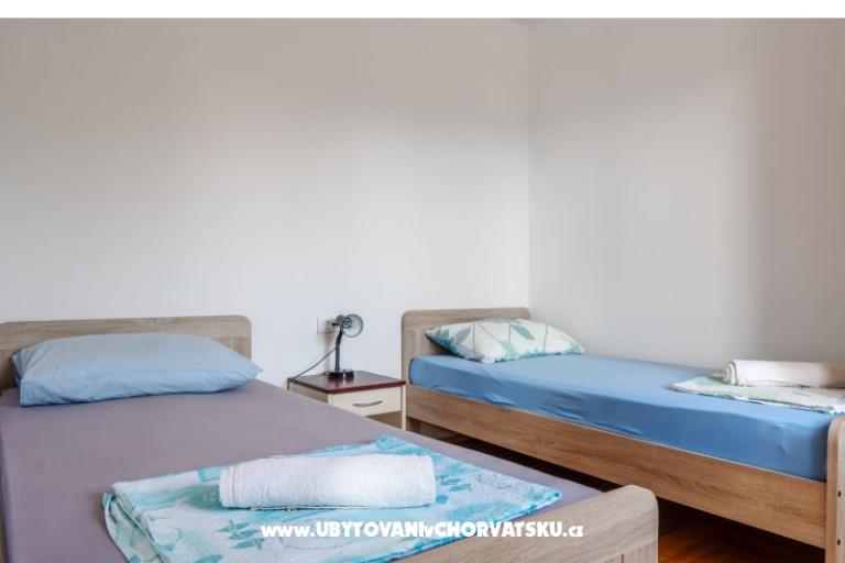 POOL HOUSE STIPE – foto 19