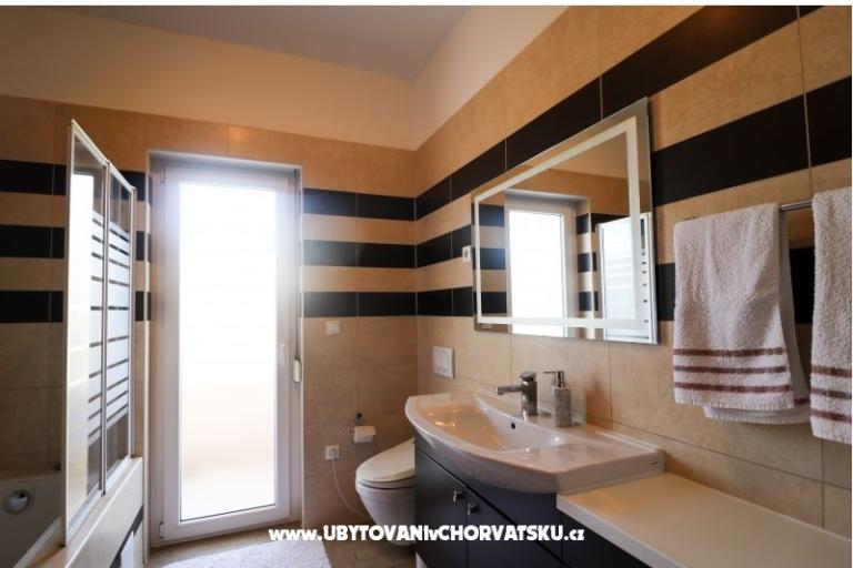  Dom z basenem - Villa Marijana  – foto 15