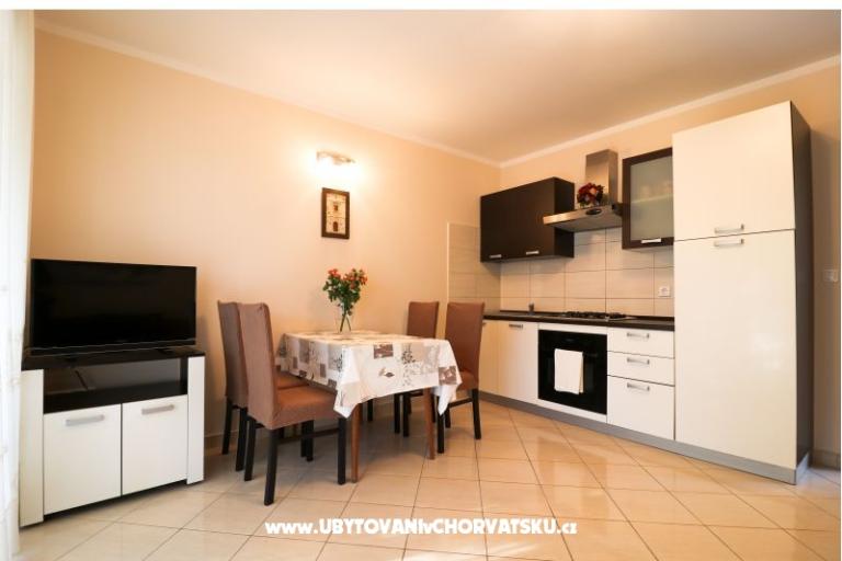  Dom z basenem - Villa Marijana  – foto 18