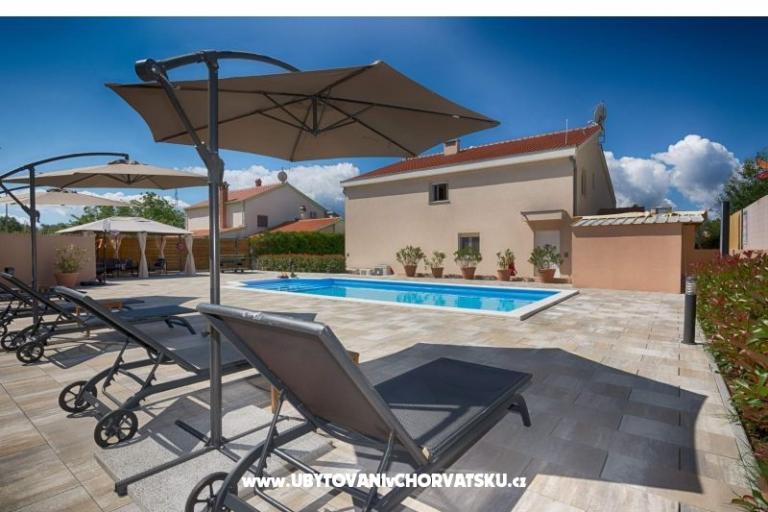  Dom z basenem - Villa Marijana  – foto 3