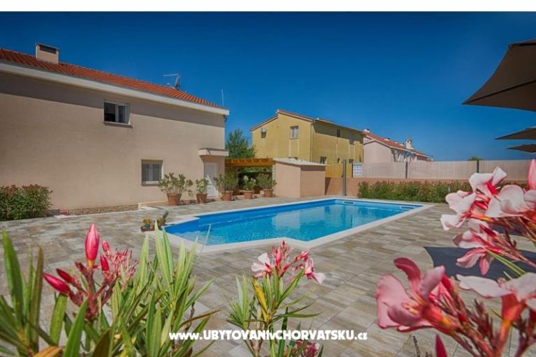  Dom z basenem - Villa Marijana  – foto 5