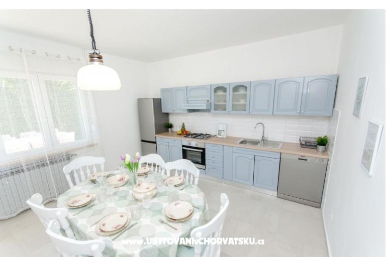 Villa Marante z basenem – foto 16