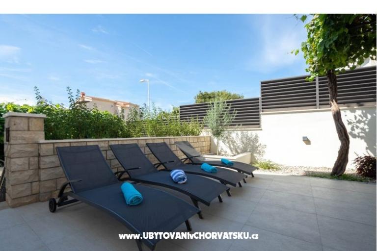 Villa Marante z basenem – foto 23