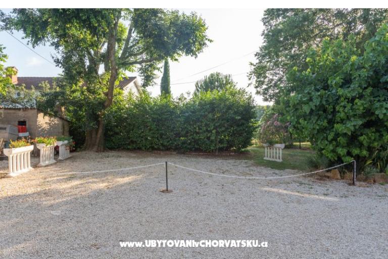 Dom wakacyjny Cerjani - 14 osoba – foto 11